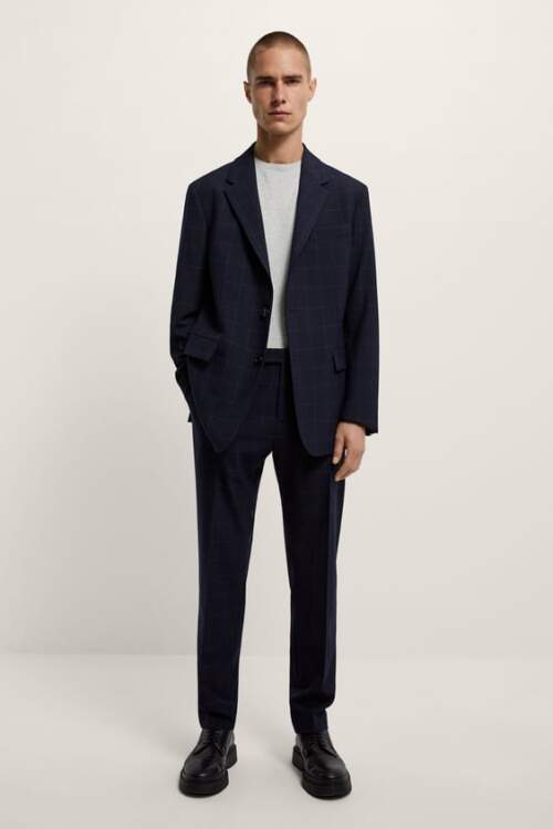 Zara Suits Review: Should You Buy A Pair?